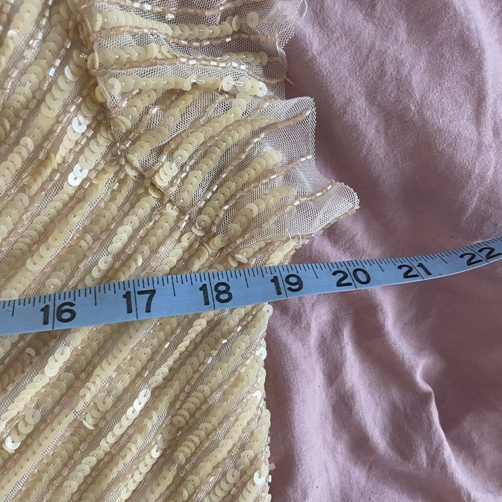 Mac Duggal Sequin Flutter Cap Sleeve Gown Size 10 - Picture 12 of 15